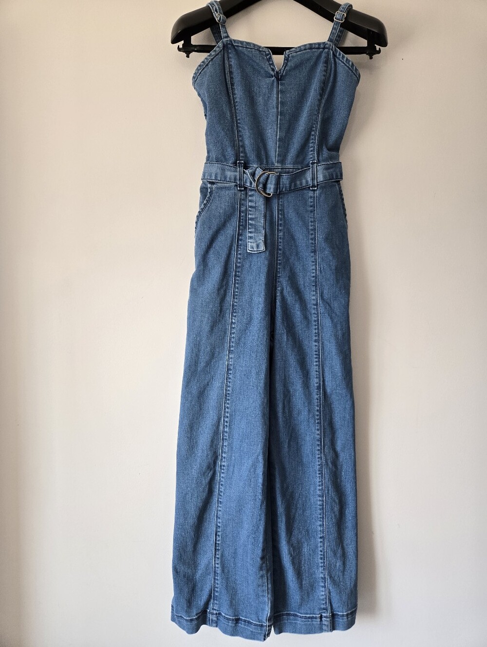 Hollister Denim Wide-Leg Jumpsuit with Belt - Blue. Size Small